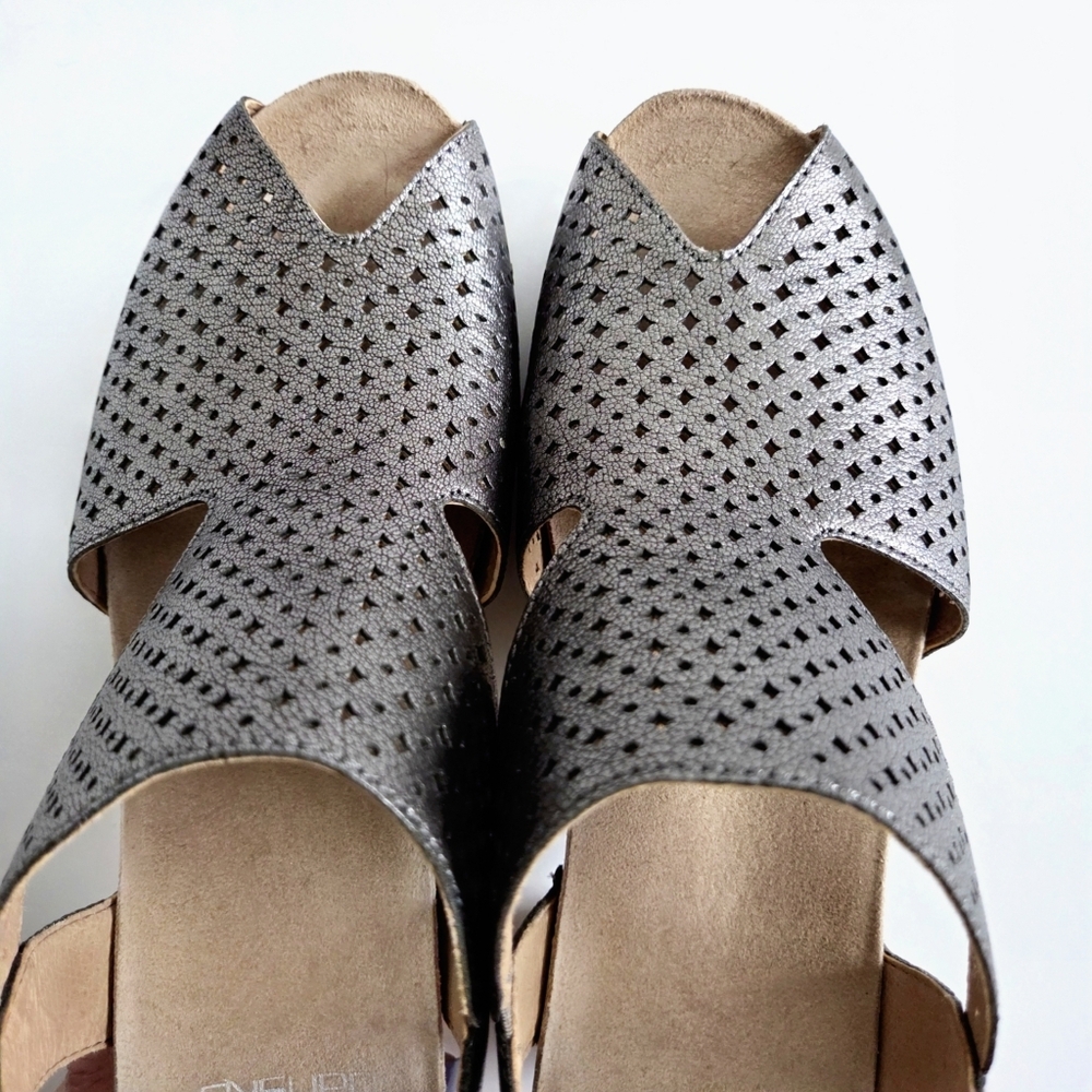 Dansko Teagan Heeled Sandals W/Peep Toe, Metallic Gunmetal Size 38 / US 7.5-8 - Picture 3 of 16